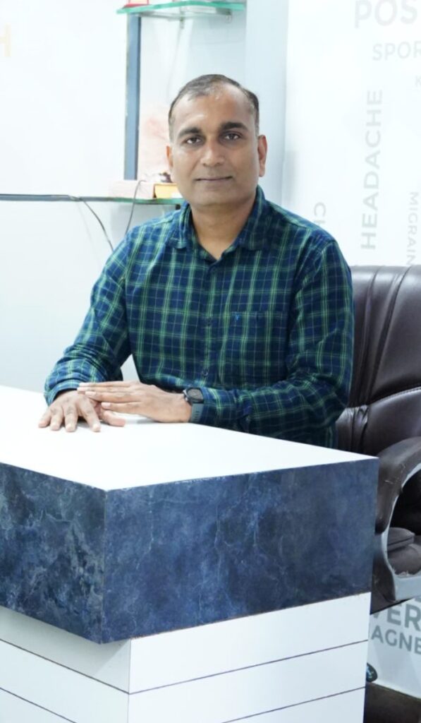 Dr. Pravin Patil Physiotherapist and Chiropractor